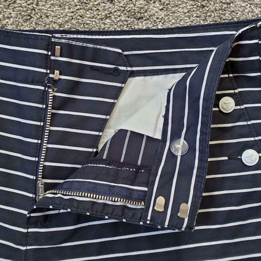 Tommy Hilfiger nautical stripe shorts in blue - Picture 3 of 6
